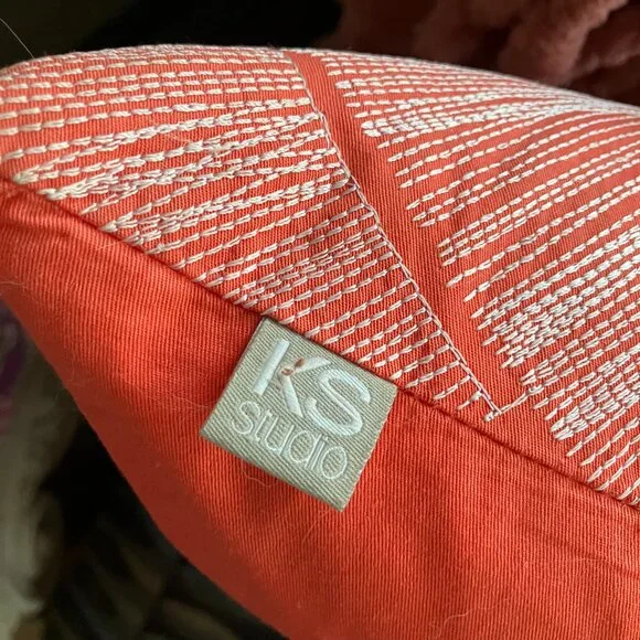 Designer Pillows! - Picture 4 of 10